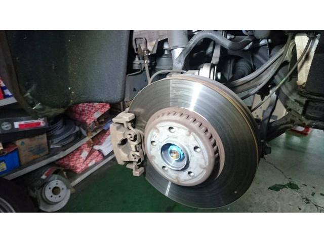 Mベンツ　GLC220d　リアパッド　センサー交換　消耗品　メンテナンス　川崎市　横浜市　外車　輸入車