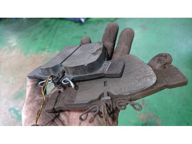 Mベンツ　GLC220d　リアパッド　センサー交換　消耗品　メンテナンス　川崎市　横浜市　外車　輸入車