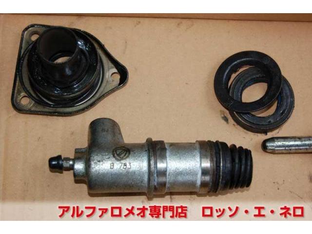 アルファロメオ156　2.5V6 6MT　ギアが入らない