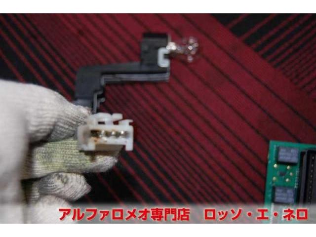 アルファロメオ159 2.2JTSセレ ヘッドライト・リアテール常時 アルファロメオ159 2.2JTSセレ ヘッドライト・リアテール常時