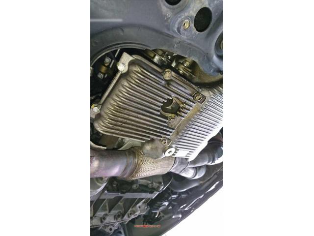 アルファロメオ １４７ オイル漏れ点検整備