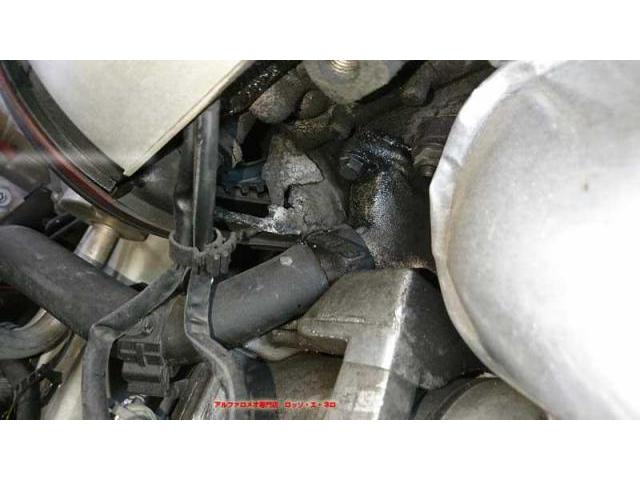 アルファロメオ １４７ オイル漏れ点検整備