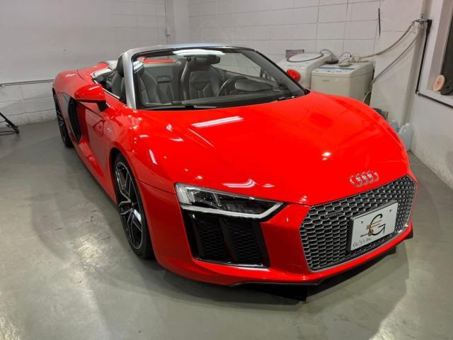 アウディ R8スパイダー／エシュロン ニューバージョンコーティング のご紹介です。東京都世田谷区のジェミーズ株式会社。渋谷区　目黒区　港区　品川区　神奈川県　横浜市　川崎市　新規のお客様大歓迎。代車　レッカー