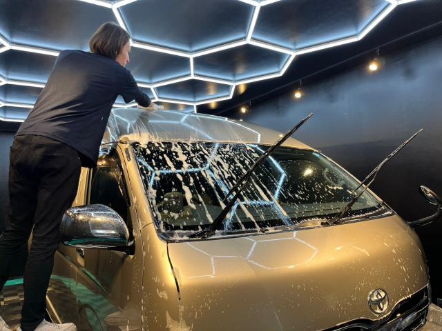 トヨタ　ハイエース バーデン　エシュロンニューバージョン コーティング ／ ルームクリーニングのご紹介です。東京都世田谷区のジェミーズ株式会社。渋谷区　目黒区　港区　品川区　神奈川県　新規のお客様大歓迎。代車　レッカー