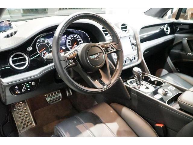 入庫情報2019年モデル BENTLEY ベンテイガＶ８ オプション約６５０万円 ブラック／ツーリングスペック。東京都世田谷区のジェミーズ株式会社。渋谷区　目黒区　港区　品川区　神奈川県　横浜市　川崎市　新規のお客様大歓迎。代車　レッカー