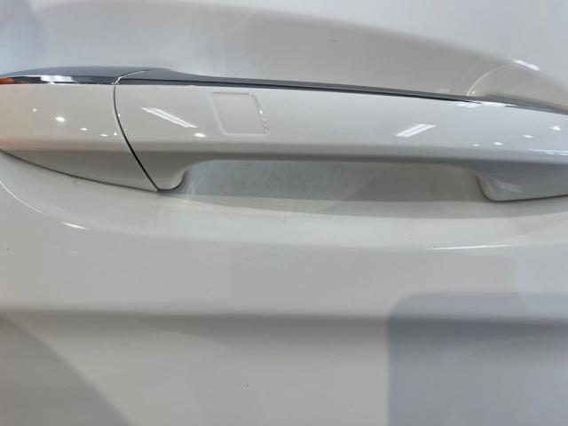 メルセデスAMG　C63クーペ　フロントバンパー部分板金 ／ ドアカップ磨き　エシュロンニューバージョンコーティングのご紹介です。東京都世田谷区のジェミーズ株式会社。渋谷区　目黒区　港区　品川区　神奈川県　横浜市　川崎市　新規のお客様大歓迎