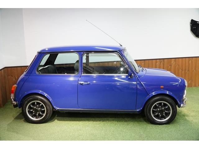 入庫情報 1998年モデル ROVER MINI（ローバーミニ）ポールスミス・ミニ 1500台限定車 東京都世田谷区のジェミーズ株式会社。渋谷区　目黒区　港区　品川区　神奈川県　横浜市　川崎市　新規のお客様大歓迎。代車　レッカー