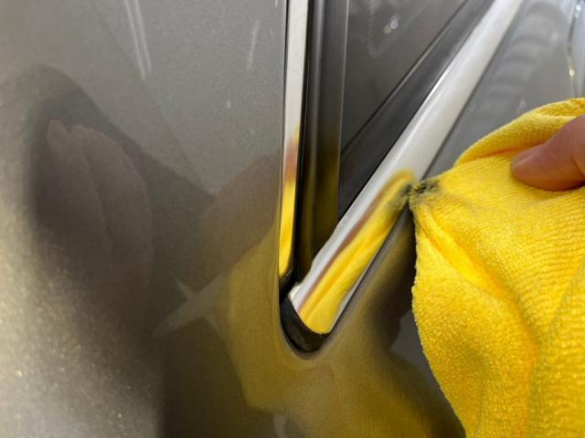 メルセデスベンツ C180ワゴン／エシュロン ニューバージョンコーティングのご紹介です。東京都世田谷区のジェミーズ株式会社。渋谷区　目黒区　港区　品川区　神奈川県　横浜市　川崎市　新規のお客様大歓迎。代車　レッカー