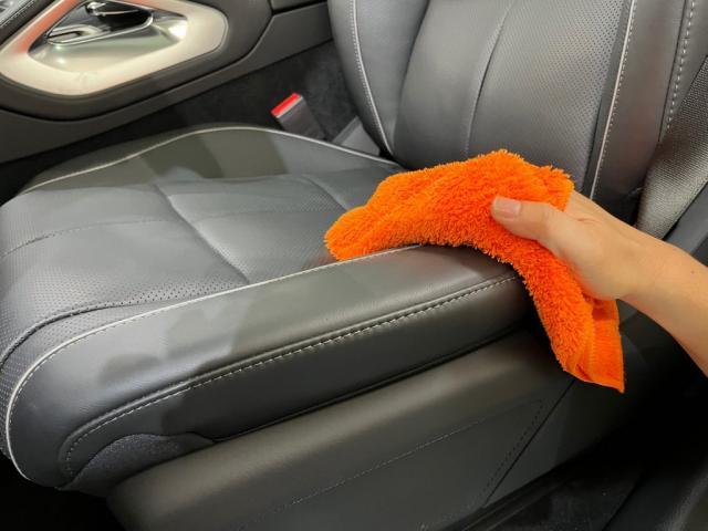 メルセデスマイバッハ　ＧＬＳ６００　セラミックプロイオン２層コーティングとインテリアコーティングを施工致しました。東京都世田谷区のジェミーズ株式会社。渋谷区　目黒区　港区　品川区　神奈川県　横浜市　川崎市　新規のお客様大歓迎。代車　レッカー