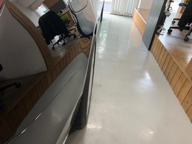 メルセデスマイバッハＳ６５０にＩＩＤ製スペーサー取り付け、ピラーエンブレムの交換を致しました。東京都世田谷区のジェミーズ株式会社。渋谷区　目黒区　新規のお客様大歓迎。代車　レッカー