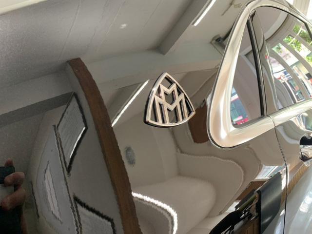 メルセデスマイバッハＳ６５０にＩＩＤ製スペーサー取り付け、ピラーエンブレムの交換を致しました。東京都世田谷区のジェミーズ株式会社。渋谷区　目黒区　新規のお客様大歓迎。代車　レッカー