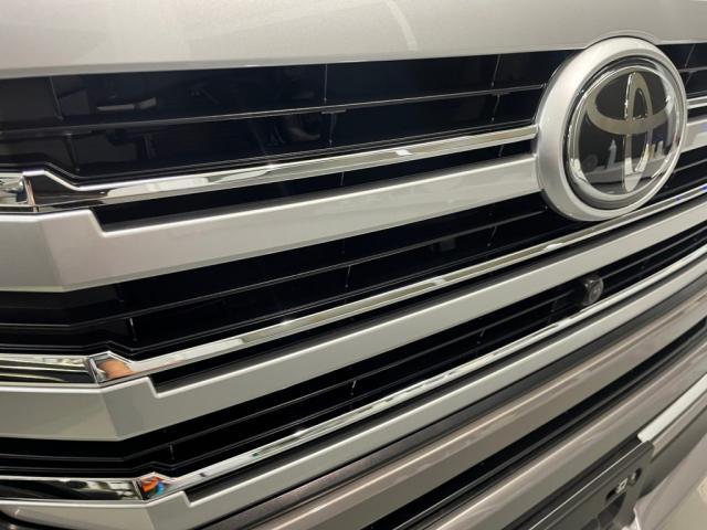 トヨタ　新車ランドクルーザー 300 ZX　セラミックプロ イオン 2層コーティング ／ ウィンドウコーティング ／ ホイールコーティング ／ インテリアコーティングのご紹介です。東京都世田谷区のジェミーズ株式会社。新規のお客様大歓迎。