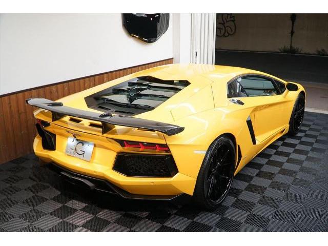 入庫情報 2015年モデル ランボルギーニ アヴェンタドールLP700-4 Qチトゥーラインテリア ディーラー車 世田谷区のジェミーズ株式会社。渋谷区　目黒区　港区　品川区　神奈川県　新規のお客様大歓迎。代車　レッカー