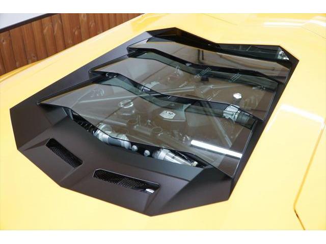 入庫情報 2015年モデル ランボルギーニ アヴェンタドールLP700-4 Qチトゥーラインテリア ディーラー車 世田谷区のジェミーズ株式会社。渋谷区　目黒区　港区　品川区　神奈川県　新規のお客様大歓迎。代車　レッカー