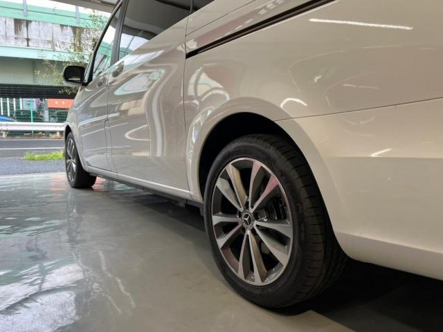 メルセデスベンツＶ２２０ｄのアルミホイールペイントカスタムを致しました。東京都世田谷区のジェミーズ株式会社　渋谷区　目黒区　港区　品川区　神奈川県　横浜市　川崎市　新規のお客様大歓迎　代車　レッカー