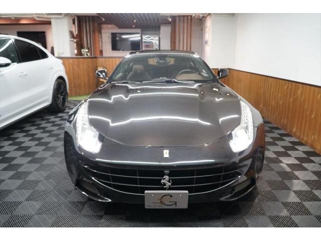 入庫情報 2014年モデル Ferrari FF 4WD オプション400万円 リフター付き ディーラー車 革命的な12気筒「FF/フェラーリ・フォー」が入庫致しました。東京都世田谷区のジェミーズ株式会社　渋谷区　目黒区　港区　品川区　