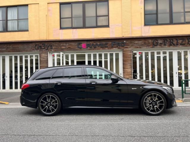 メルセデスＡＭＧ Ｃ４３のキャリパーペイントを致しました！！お問合せ番号SB7915　東京都世田谷区のジェミーズ株式会社　渋谷区　目黒区　港区　品川区　神奈川県　横浜市　川崎市　新規のお客様大歓迎　代車　レッカー