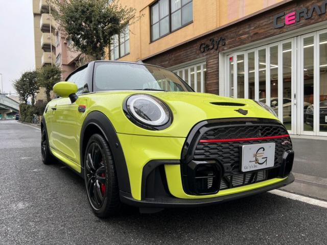 ミニ　ＪＣＷ　コンバーチブルのフロントグリル／サイドバッチのブラックアウトカスタムのご紹介です　東京都世田谷区のジェミーズ株式会社　渋谷区　目黒区　港区　品川区　神奈川県　横浜市　川崎市　新規のお客様大歓迎　代車　レッカー
