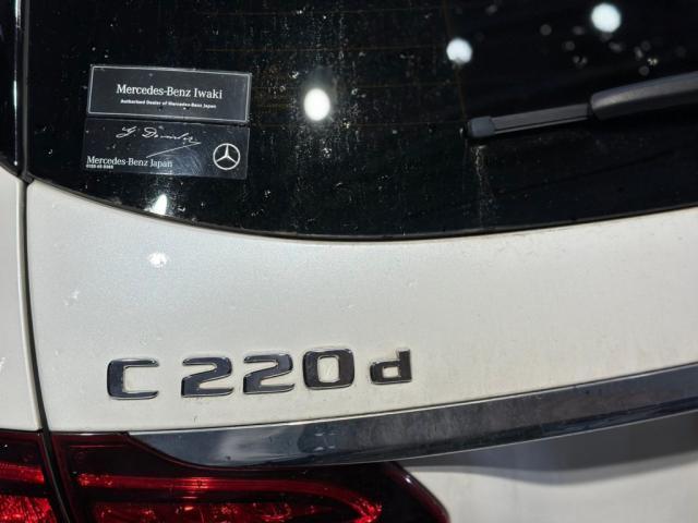 メルセデスベンツ C220dステーションワゴン／エシュロン ニューバージョンコーティング／モール・ルーフレール磨き／ウィンドウコーティング／ホイールコーティングのご紹介です　東京都世田谷区のジェミーズ　新規のお客様大歓迎　代車　レッカー