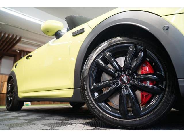 入庫情報　2022年モデル BMW MINIジョン クーパー ワークス コンバーチブル 専用ボディカラー 新車保証付　東京都世田谷区のジェミーズ株式会社　渋谷区　目黒区　港区　品川区　神奈川県　新規のお客様大歓迎　代車　レッカー