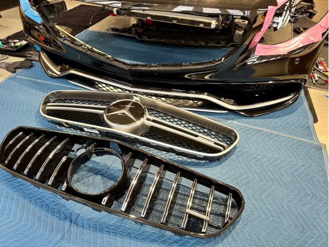 メルセデスＡＭＧ Ｓ６３クーペのフロントグリルをパナメリカーナスタイルグリルに交換致しました。東京都世田谷区のジェミーズ株式会社　渋谷区　目黒区　港区　品川区　神奈川県　横浜市　川崎市　新規のお客様大歓迎　代車　レッカー