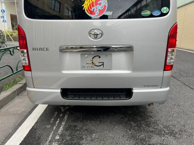 トヨタ ハイエースの傷がついてしまったボディを鈑金修理致しました！！東京都世田谷区のジェミーズ株式会社　渋谷区　目黒区　港区　品川区　神奈川県　横浜市　新規のお客様大歓迎　代車　レッカー