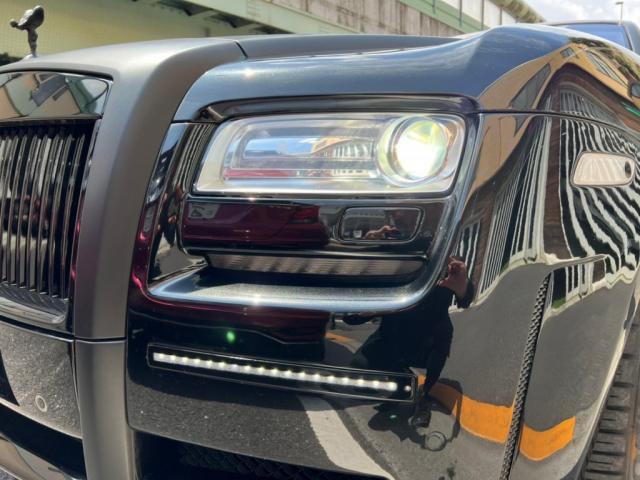 ロールスロイスゴーストの破損してしまったデイライトを修理いたしました！！東京都世田谷区のジェミーズ株式会社　渋谷区　目黒区　港区　品川区　神奈川　新規のお客様大歓迎　代車　レッカー
