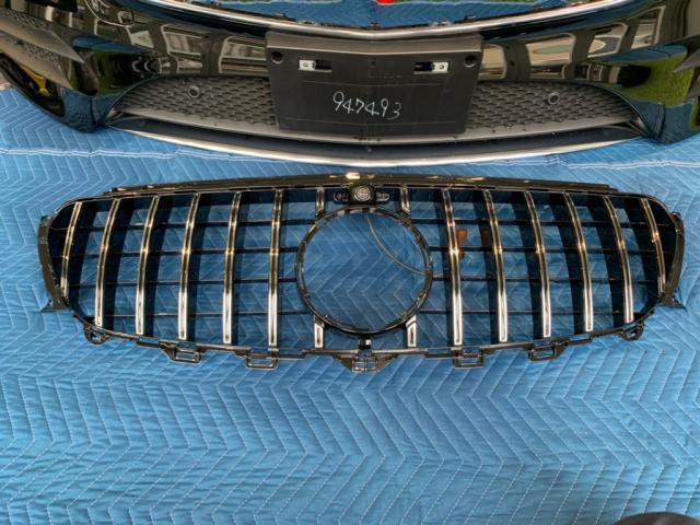 メルセデスベンツ Ｅ２２０ｄのフロントグリルをパナメリカーナグリルスタイルに交換致しました！！お問合せ番号SB7368　東京都世田谷区のジェミーズ株式会社　渋谷区　目黒区　港区　品川区　神奈川　新規のお客様大歓迎　代車　レッカー