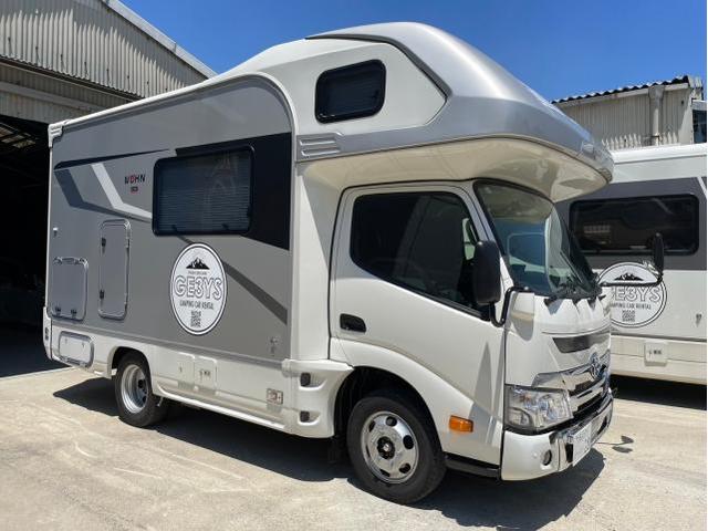 トヨタ カムロードキャンピングカー４号にサブロクシステム製デジタルインナーミラーの取り付けカスタムを致しました。東京都世田谷区のジェミーズ株式会社　渋谷区　目黒区　港区　品川区　神奈川　新規のお客様大歓迎　代車　レッカー