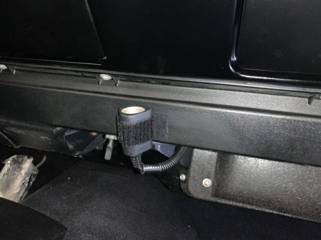 ダッジ チャレンジャーにＥＴＣユニット／ＡＣＣ用シガーソケットを取り付けました！！東京都世田谷区のジェミーズ株式会社　渋谷区　目黒区　港区　品川区　神奈川　横浜市　川崎市　新規のお客様大歓迎　代車　レッカー