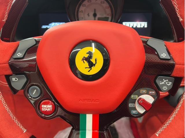 フェラーリ ４５８スペチアーレの内装インテリアのべたつき除去をしました。東京都世田谷区のジェミーズ株式会社　渋谷区　目黒区　港区　品川区　神奈川　横浜市　川崎市　新規のお客様大歓迎　代車　レッカー