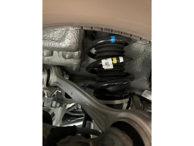 ポルシェ ９９２タルガ４にＥＩＢＡＣＨ(アイバッハ)製ダウンサスを装着しローダウンカスタムを致しました！！　　　お問合せ番号(SB7116)　東京都世田谷区のジェミーズ株式会社　渋谷区　品川区　神奈川　新規のお客様大歓迎　代車　レッカー