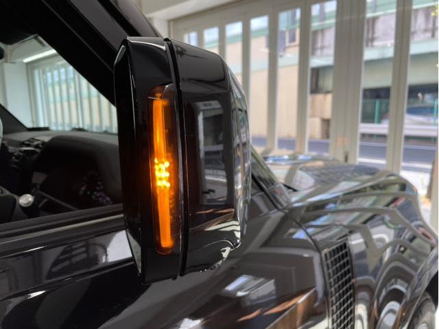 ランドローバー ディフェンダーに【TREEY LAND】シーケンシャルウィンカーの取付カスタムを致しました。お問合せ番号ＳＢ：９４３４