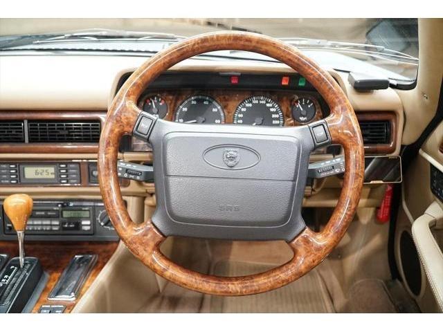 入庫情報 1995年モデル ジャガー XJSコンバーチブル 最終モデル 　東京都世田谷区のジェミーズ株式会社　渋谷区　目黒区　港区　品川区　神奈川　横浜市　川崎市　新規のお客様大歓迎　代車　レッカー