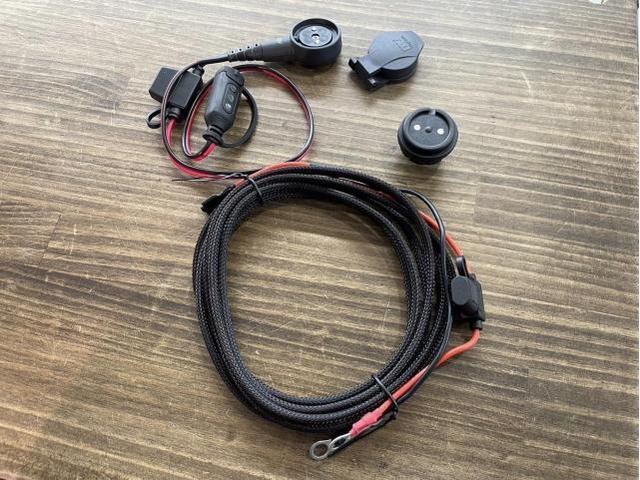 アバルト５９５にＣＴＥＫ（シーテック）マグネットカプラーの取り付けを致しました。お問合せ番号ＳＢ：９４１２東京都世田谷区のジェミーズ株式会社　渋谷区　品川区　神奈川　新規のお客様大歓迎　代車　レッカー