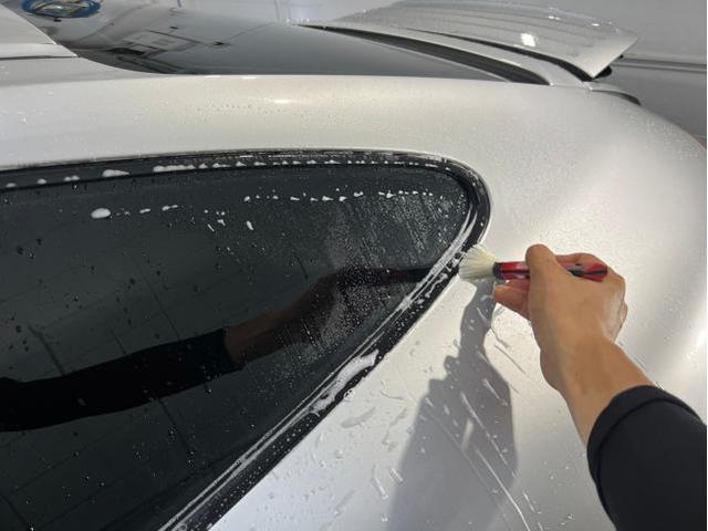 ポルシェ 911カレラ Type997／エシュロン ニューバージョンコーティングのご紹介です　東京都世田谷区のジェミーズ株式会社　渋谷区　目黒区　港区　品川区　神奈川　横浜市　川崎市　新規のお客様大歓迎　代車　レッカー