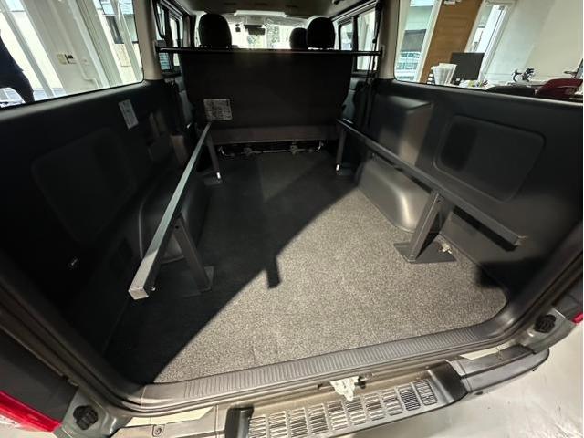 トヨタ ハイエースの内装カスタムを致しました。東京都世田谷区のジェミーズ株式会社　渋谷区　目黒区　港区　品川区　神奈川　新規のお客様大歓迎　代車　レッカー