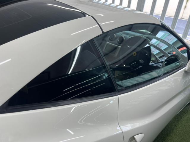 フェラーリ カリフォルニアのリアガラスにスモークフィルムの施工を致しました！！東京都世田谷区のジェミーズ株式会社　渋谷区　目黒区　港区　品川区　神奈川　新規のお客様大歓迎　代車　レッカー