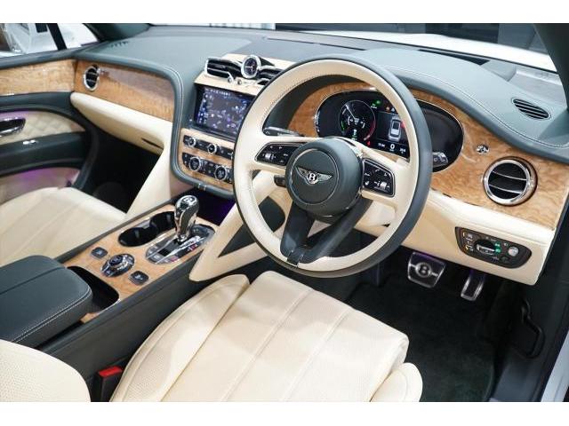 最新入庫　2022年モデル BENTLEY ベンテイガ ハイブリッド マリナードライビングスペック 新車保証付き  東京都世田谷区のジェミーズ株式会社　渋谷区　目黒区　品川区　神奈川　横浜市　新規のお客様大歓迎　代車　レッカー