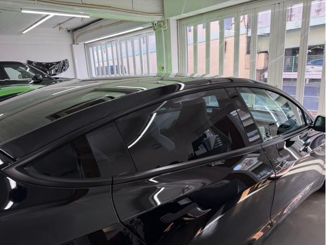 テスラ モデル３にスモークフィルムの貼付カスタムを致しました。お問合せ番号ＳＢ：９５４８東京都世田谷区のジェミーズ株式会社　渋谷区　目黒区　港区　品川区　神奈川　横浜市　川崎市　新規のお客様大歓迎　代車　レッカー