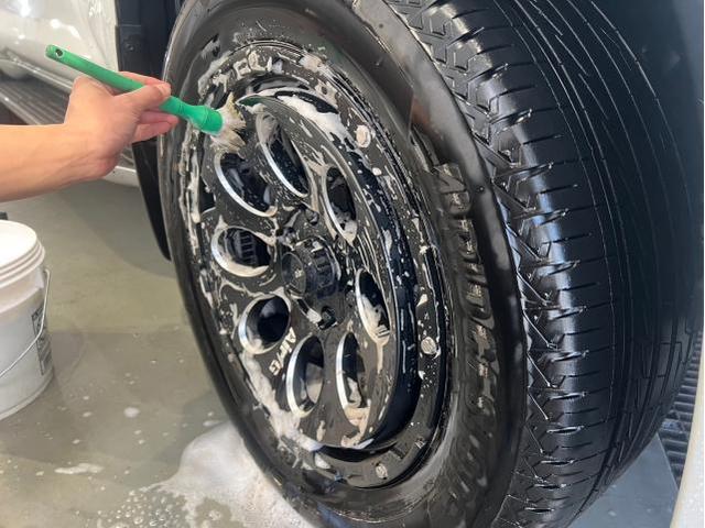 トヨタ ランドクルーザープラド／ファインラボ セラミックウルトラ V2＋オリジナルセラミック／レザークリーニングのご紹介です　東京都世田谷区のジェミーズ株式会社　渋谷区　目黒区　港区　品川区　神奈川　新規のお客様大歓迎　代車　レッカー