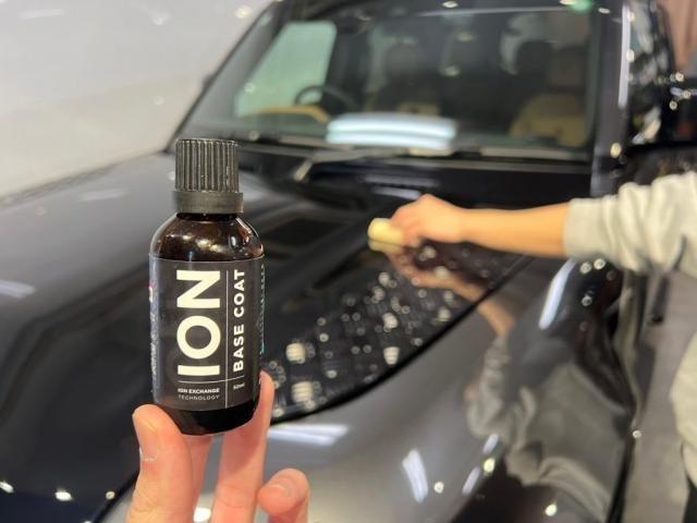 ランドローバー 新車ディフェンダー110／セラミックプロイオン1層／ウィンドウ／ホイールコーティングのご紹介です　東京都世田谷区のジェミーズ株式会社　渋谷区　目黒区　港区　品川区　神奈川　横浜市　川崎市　新規のお客様大歓迎　代車　レッカー