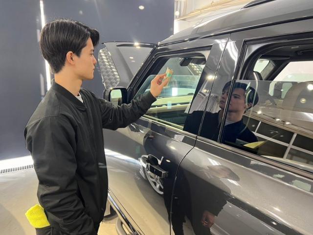 ランドローバー 新車ディフェンダー110／セラミックプロイオン1層／ウィンドウ／ホイールコーティングのご紹介です　東京都世田谷区のジェミーズ株式会社　渋谷区　目黒区　港区　品川区　神奈川　横浜市　川崎市　新規のお客様大歓迎　代車　レッカー