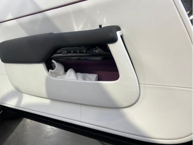 ロールスロイス ドーン／インテリアコーティングのご紹介です　東京都世田谷区のジェミーズ株式会社　渋谷区　目黒区　港区　品川区　神奈川　横浜市　川崎市　新規のお客様大歓迎　代車　レッカー