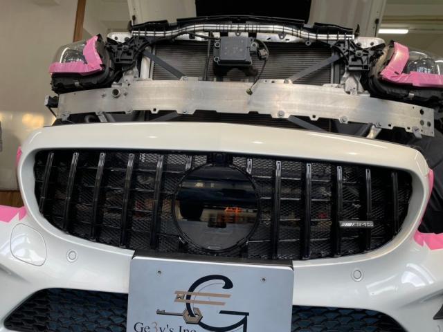 メルセデスＡＭＧ Ｃ４３カブリオレ のフロントグリルをパナメリカーナスタイルグリルに交換カスタム致しました。東京都世田谷区のジェミーズ株式会社　渋谷区　目黒区　港区　品川区　神奈川　横浜市　新規のお客様大歓迎　代車　レッカー