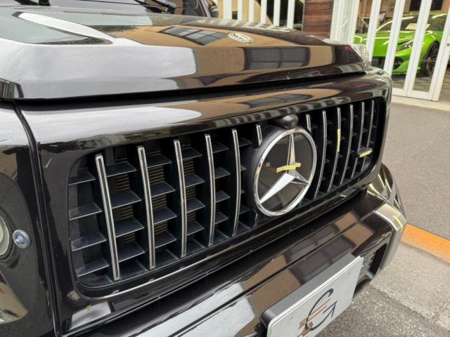 メルセデスＡＭＧ Ｇ６３のエクステリアを塗装とラッピングでブラックアウトカスタムを致しました。お問合せ番号ＳＢ：９７５５東京都世田谷区のジェミーズ株式会社　渋谷区　目黒区　港区　品川区　神奈川　横浜市　新規のお客様大歓迎　代車　レッカー