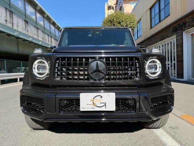 メルセデスＡＭＧ Ｇ６３のエクステリアを塗装とラッピングでブラックアウトカスタムを致しました。お問合せ番号ＳＢ：９７５５東京都世田谷区のジェミーズ株式会社　渋谷区　目黒区　港区　品川区　神奈川　横浜市　新規のお客様大歓迎　代車　レッカー