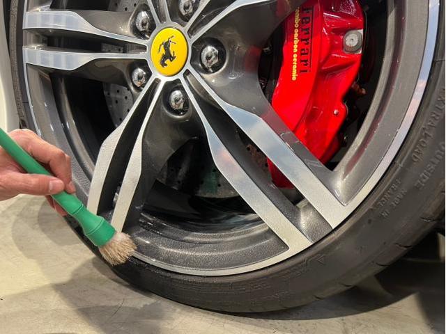 フェラーリ ポルトフィーノ／ファインラボ セラミックウルトラV2＋オリジナルセラミック／ホイールコーティングのご紹介です　東京都世田谷区のジェミーズ株式会社　渋谷区　目黒区　港区　品川区　神奈川　横浜市　　新規のお客様大歓迎　代車　レッカー