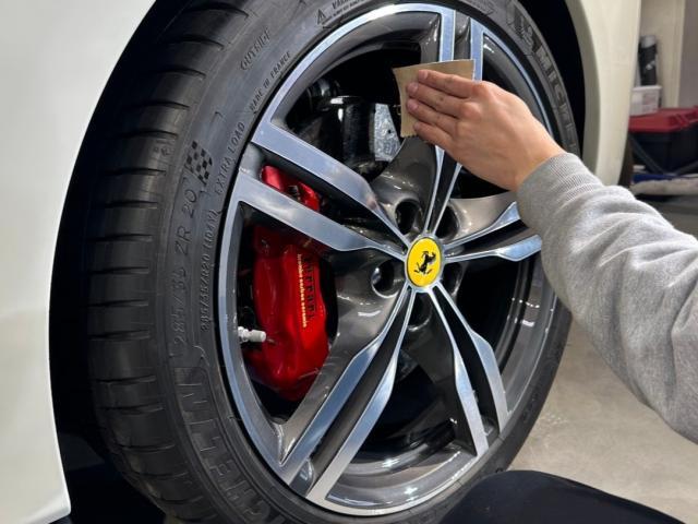 フェラーリ ポルトフィーノ／ファインラボ セラミックウルトラV2＋オリジナルセラミック／ホイールコーティングのご紹介です　東京都世田谷区のジェミーズ株式会社　渋谷区　目黒区　港区　品川区　神奈川　横浜市　　新規のお客様大歓迎　代車　レッカー