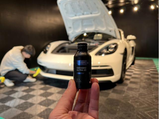 ポルシェ 718ボクスターGTS／ファインラボ セラミックウルトラV2＋オリジナルセラミックコーティングのご紹介です　東京都世田谷区のジェミーズ株式会社　渋谷区　目黒区　港区　品川区　神奈川　横浜市　新規のお客様大歓迎　代車　レッカー